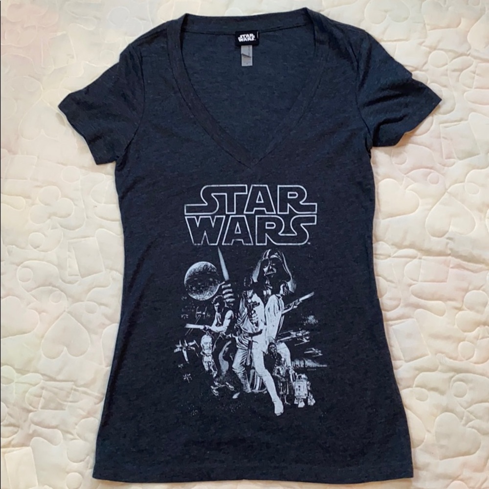 STAR WARS(Next Level). WOMENS SHORT SLEEVE TEE. V NECK. BLUE/GRAY